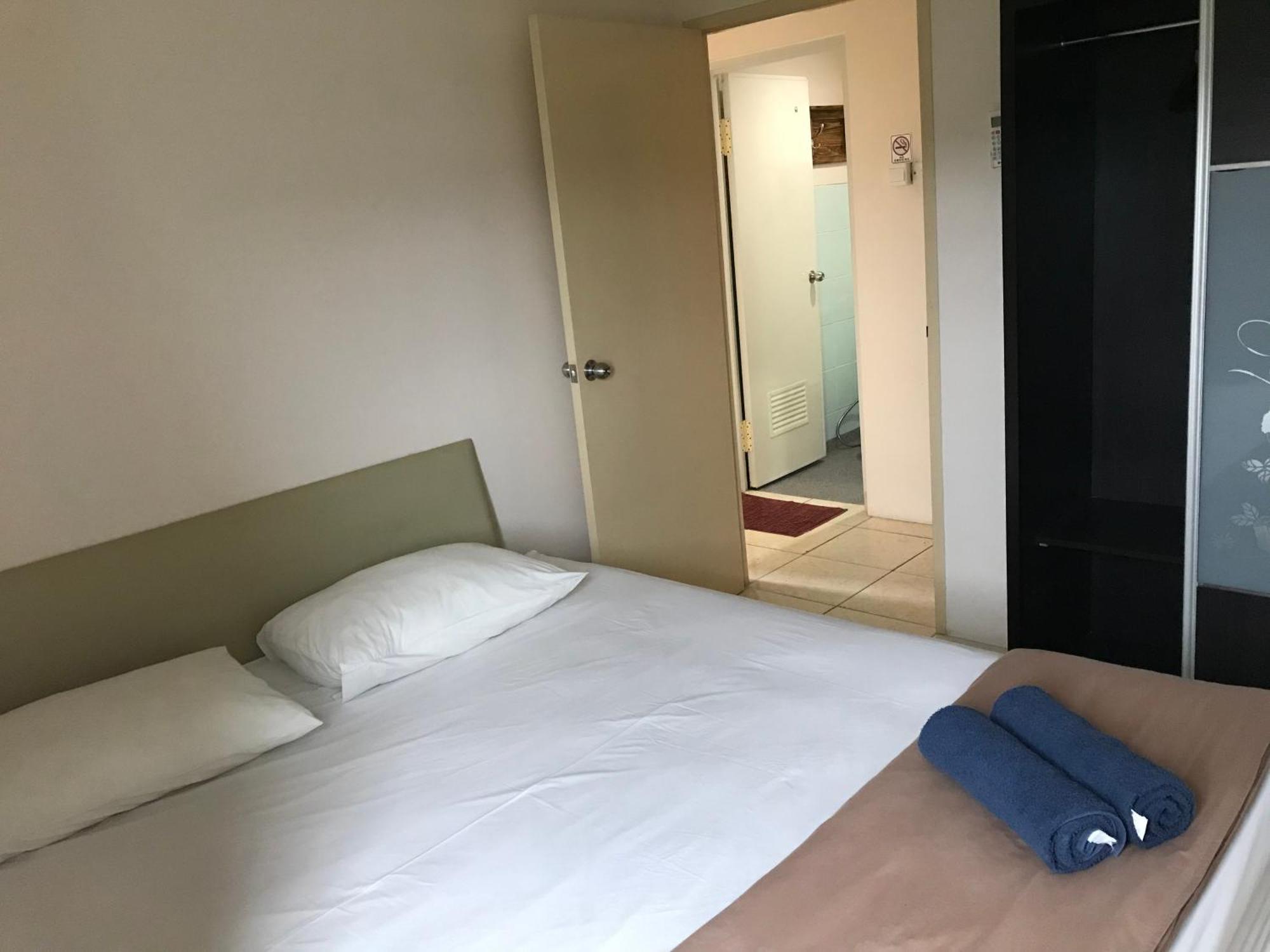 Queen Victoria Apartment Batam Bilik gambar