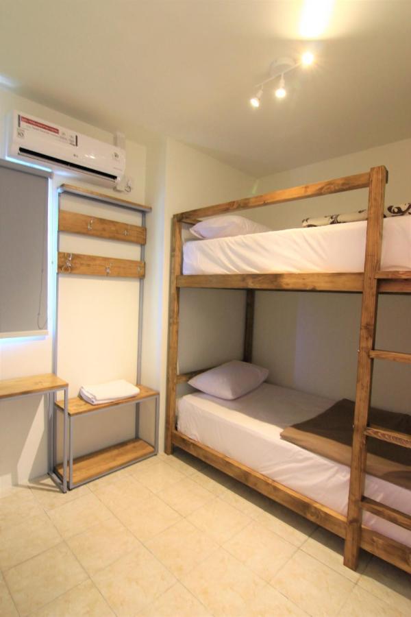 Queen Victoria Apartment Batam Luaran gambar