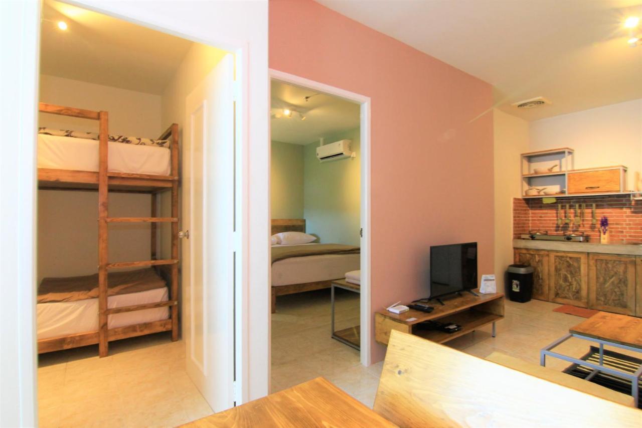 Queen Victoria Apartment Batam Luaran gambar