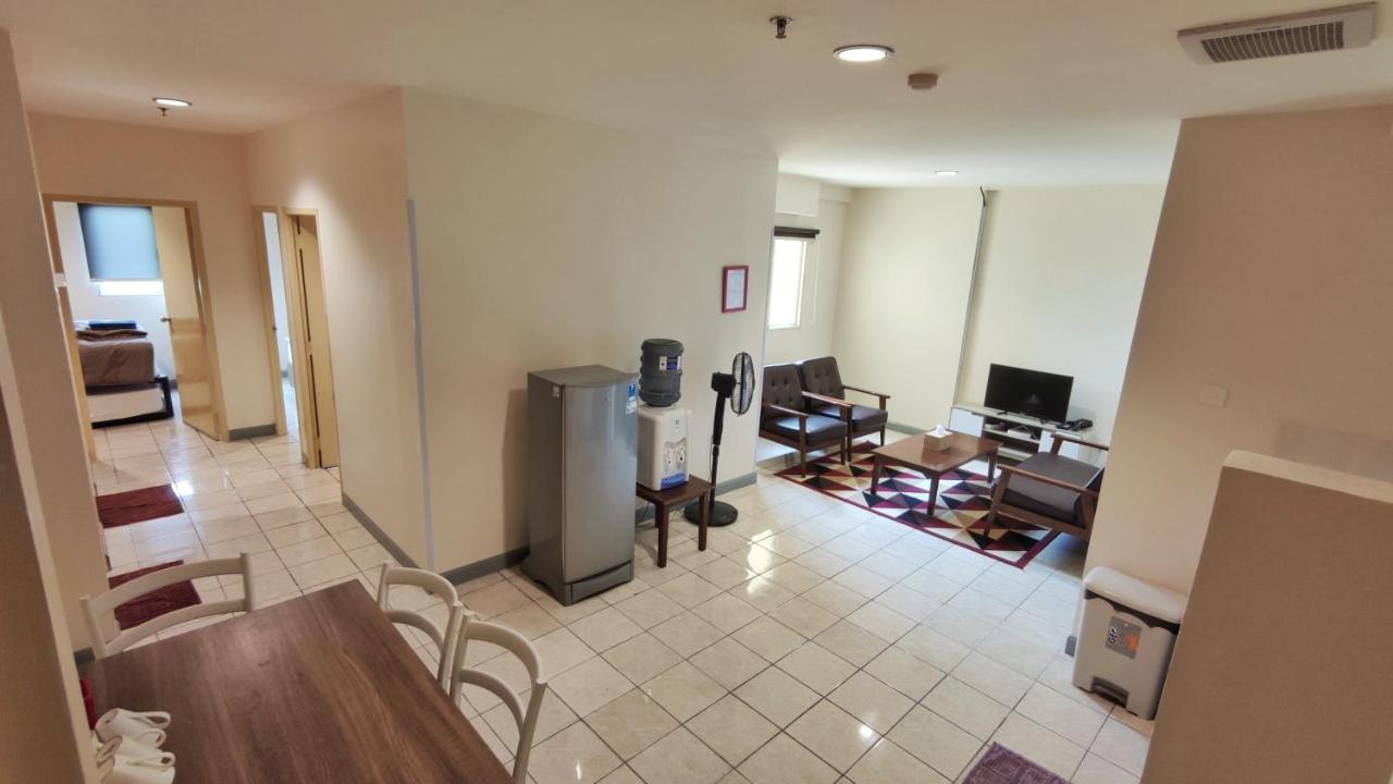 Queen Victoria Apartment Batam Luaran gambar